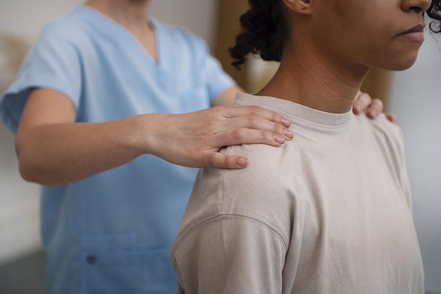 Revisando espalda tras tendinitis