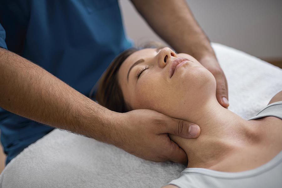 Estiramiento de cuello ATM